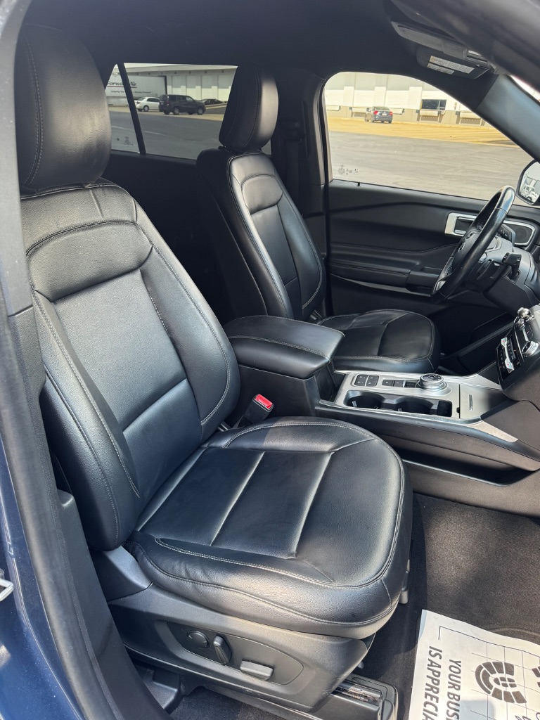 2020 Ford Explorer - $13,900