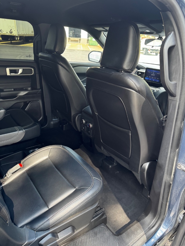 2020 Ford Explorer - $13,900