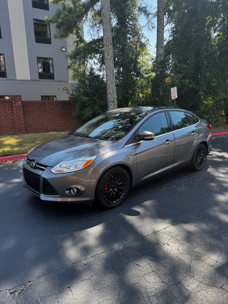2013 Ford Focus - $4,900
