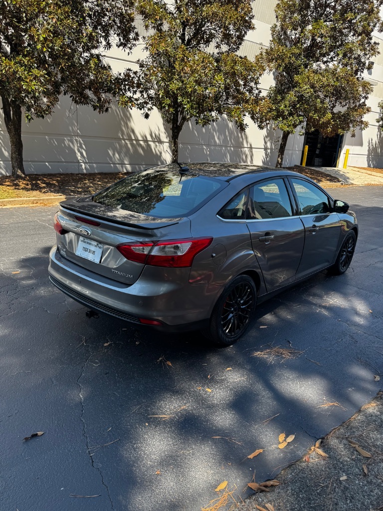 2013 Ford Focus - $4,900