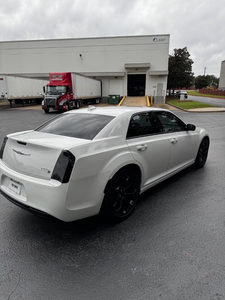 2019 Chrysler 300 - $12,900