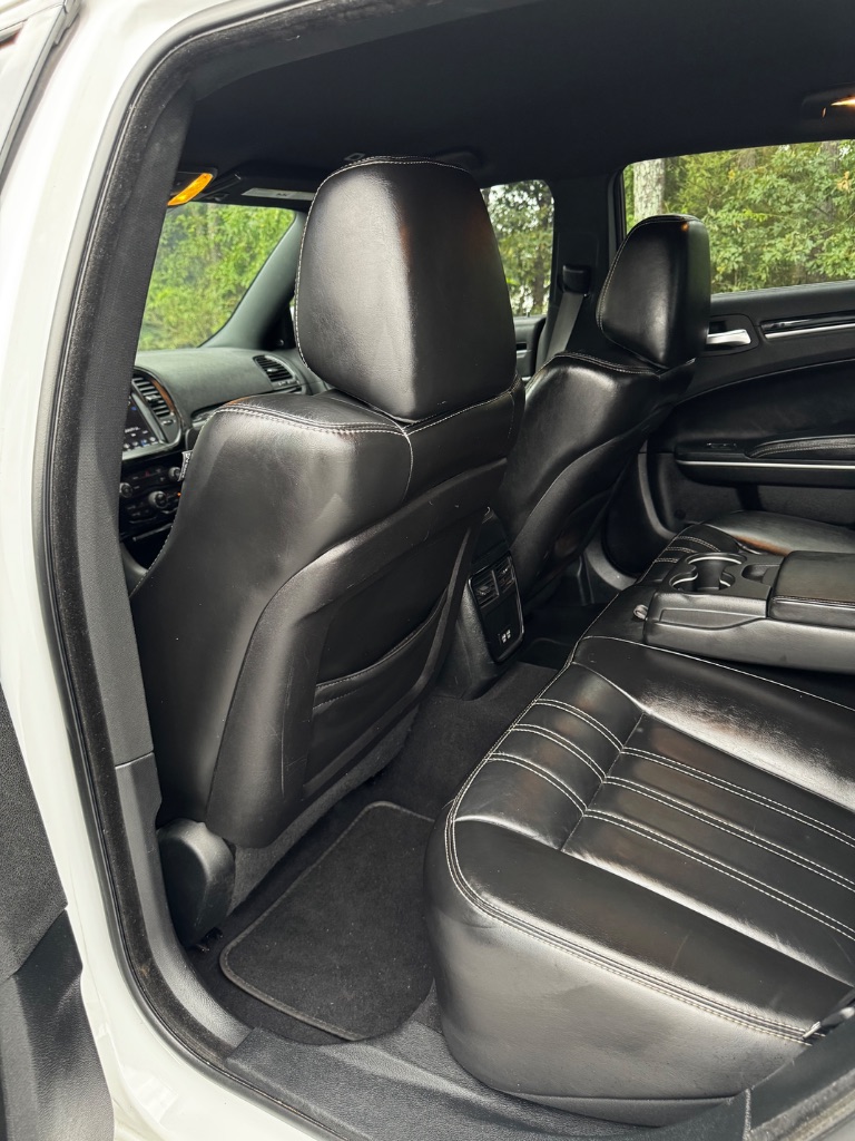 2019 Chrysler 300 - $12,900
