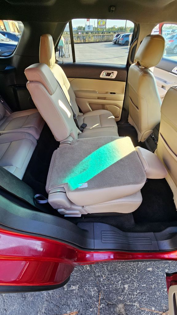 2013 Ford Explorer XLT photo