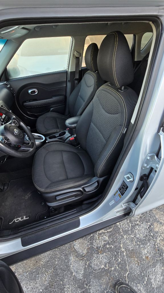 2015 Kia Soul + photo