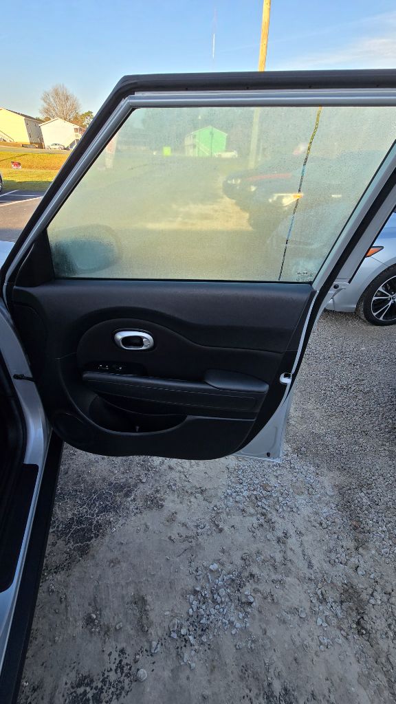 2015 Kia Soul + photo