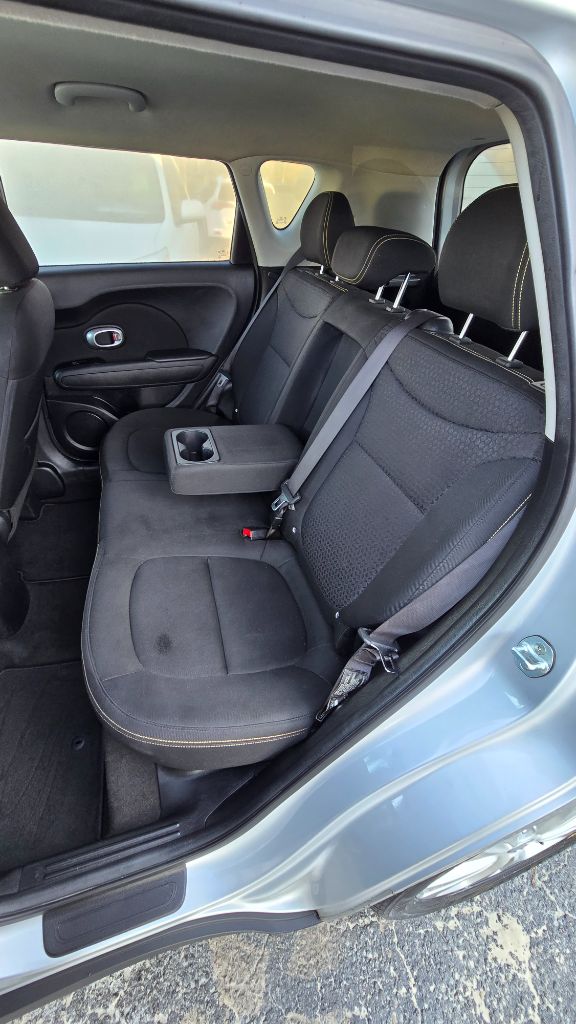 2015 Kia Soul + photo
