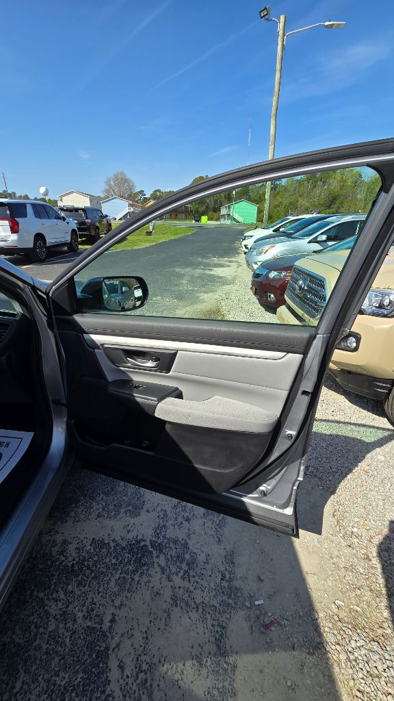 2017 Honda CR-V LX photo