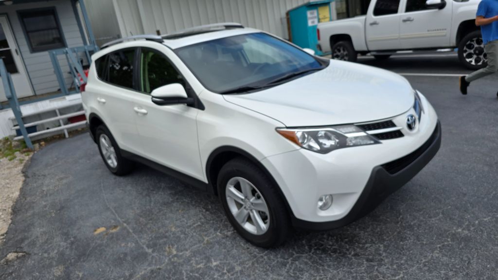 2013 Toyota RAV4 XLE photo