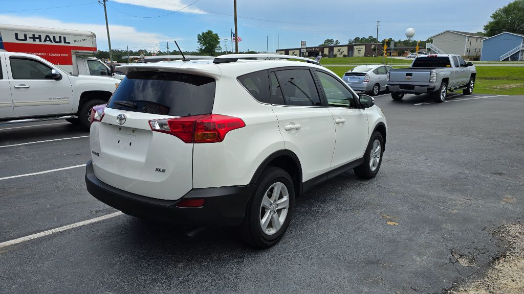 2013 Toyota RAV4 XLE photo