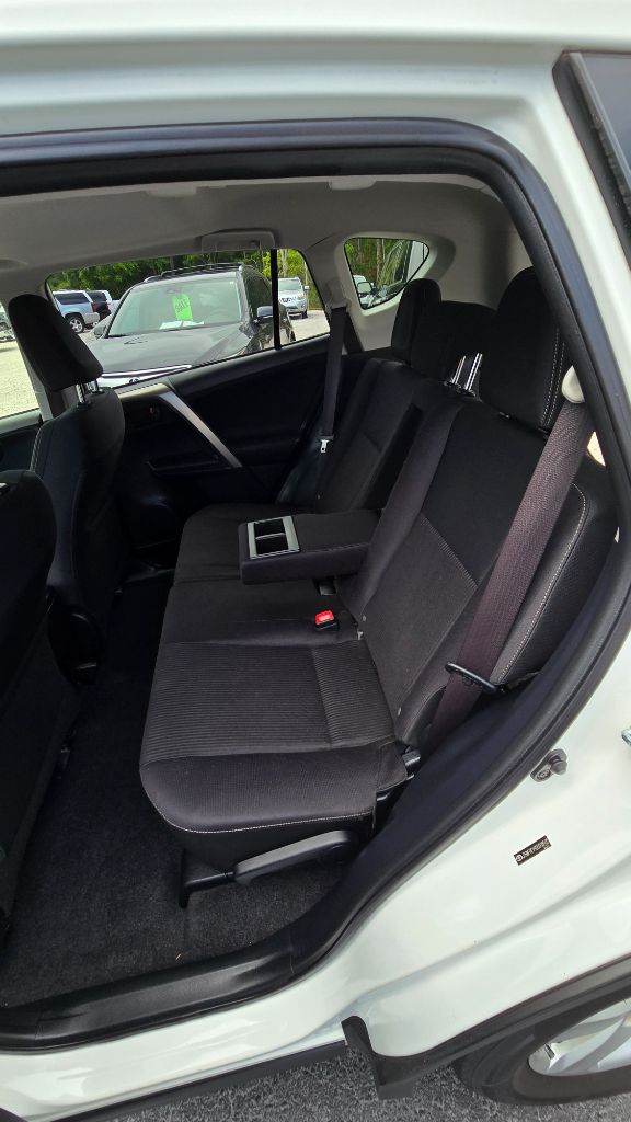 2013 Toyota RAV4 XLE photo