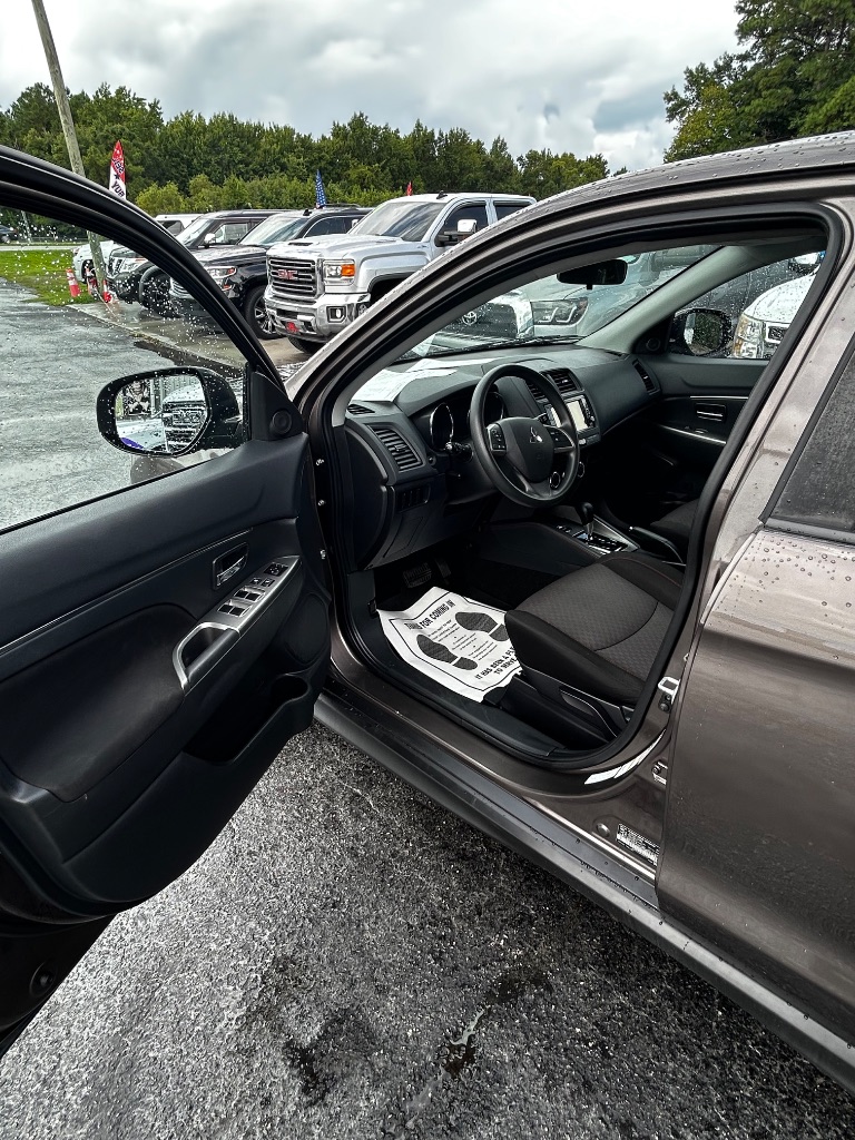 2019 Mitsubishi Outlander - $13,900
