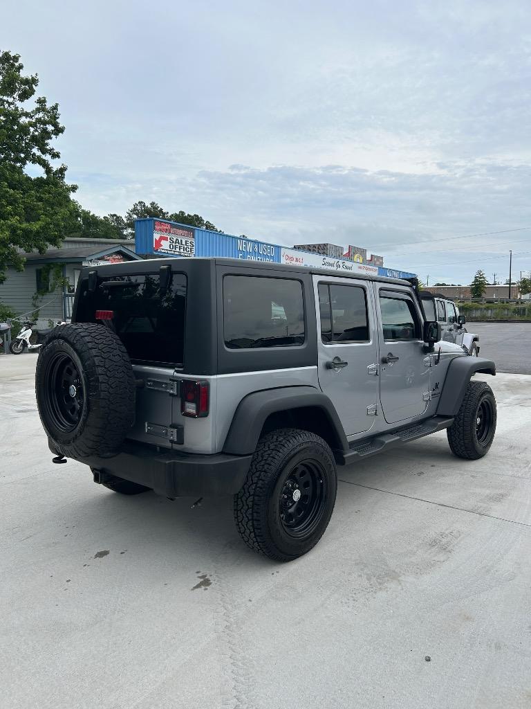 2014 Jeep Wrangler - $12,900
