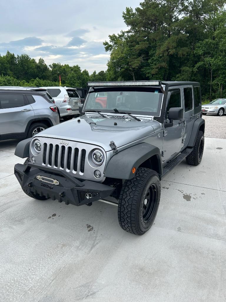 2014 Jeep Wrangler - $12,900