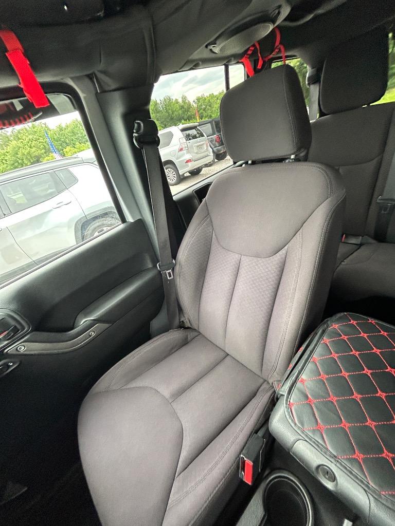 2014 Jeep Wrangler - $12,900