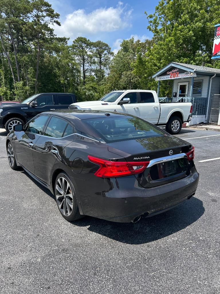 2016 Nissan Maxima - $10,900