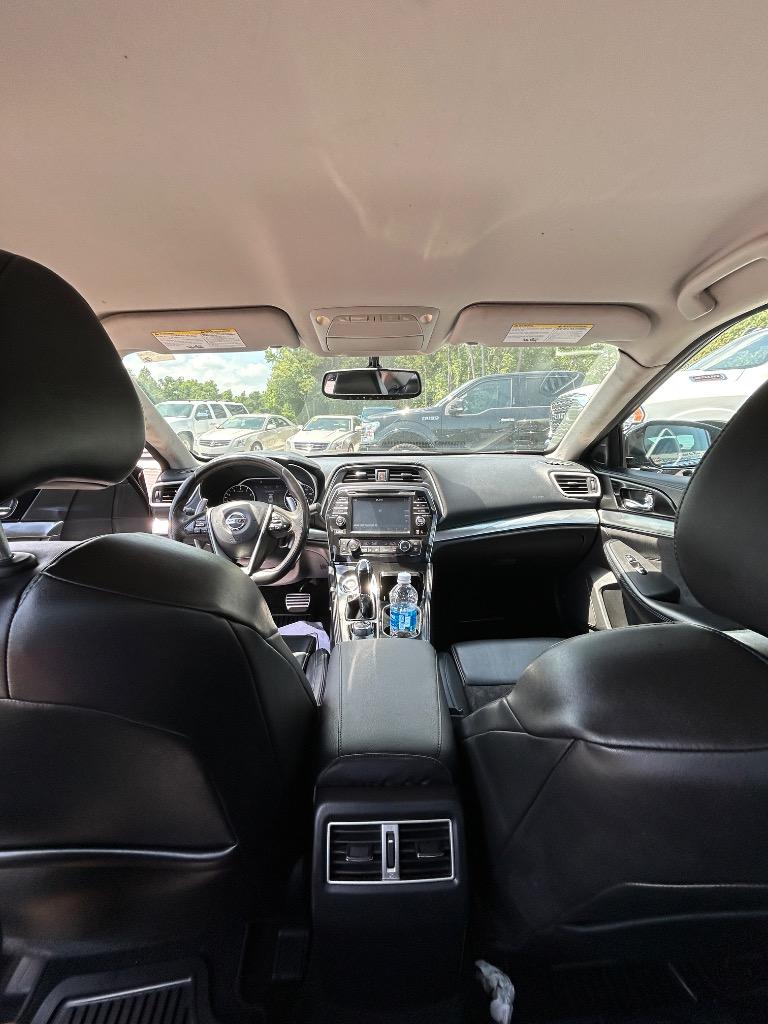 2016 Nissan Maxima - $10,900