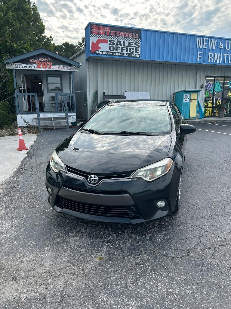 2016 Toyota Corolla - $8,800