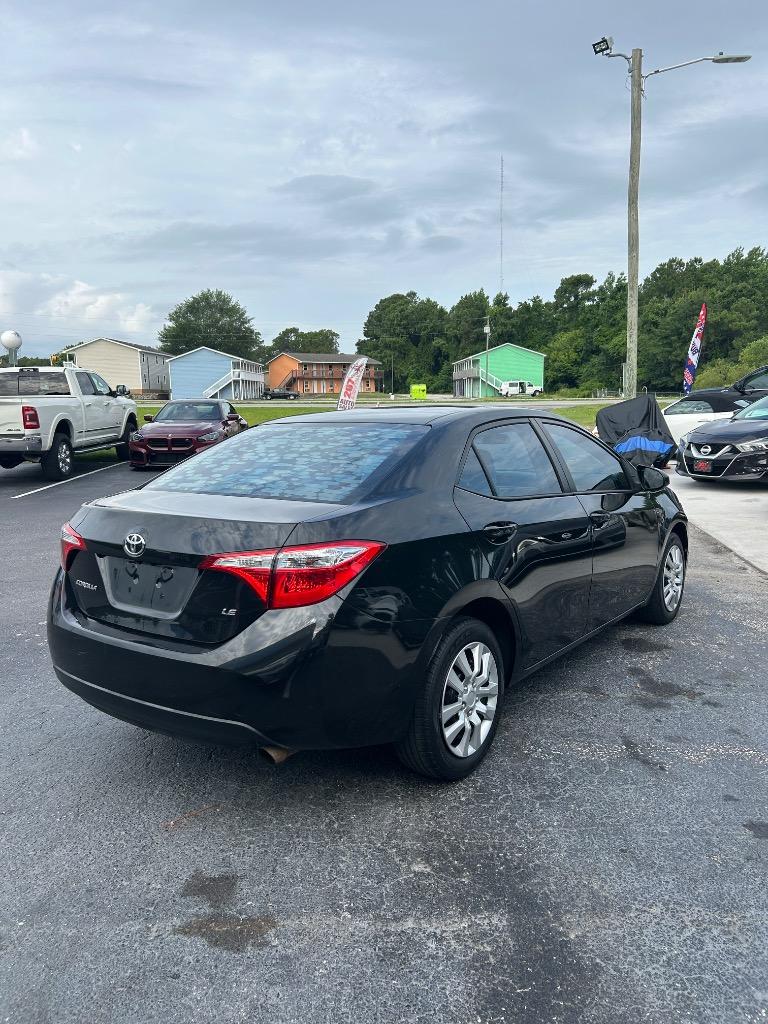 2016 Toyota Corolla - $8,800