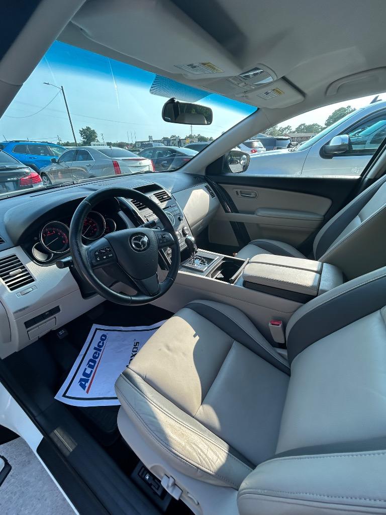 2018 MAZDA CX-9 - $15,900