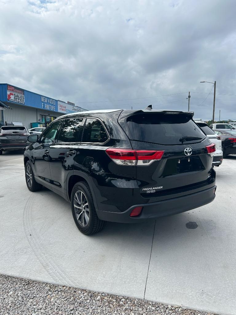 2019 Toyota Highlander - $26,500