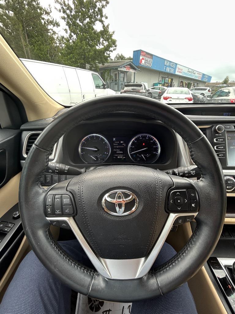 2019 Toyota Highlander - $26,500