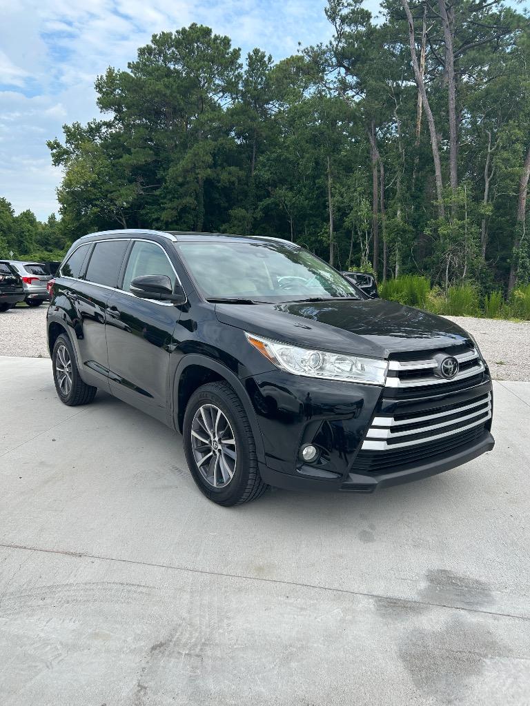 2019 Toyota Highlander - $26,500