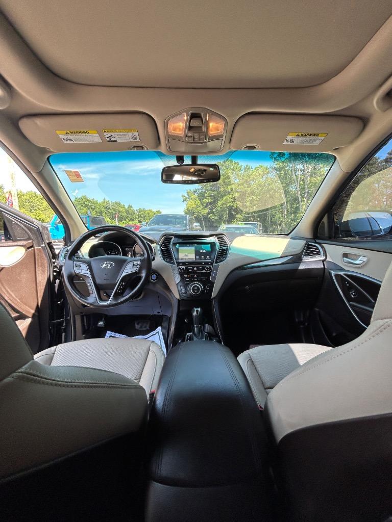 2017 Hyundai Santa Fe Sport - $10,900