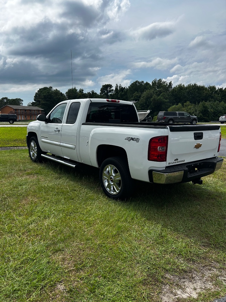 2013 Chevrolet Silverado - $14,900