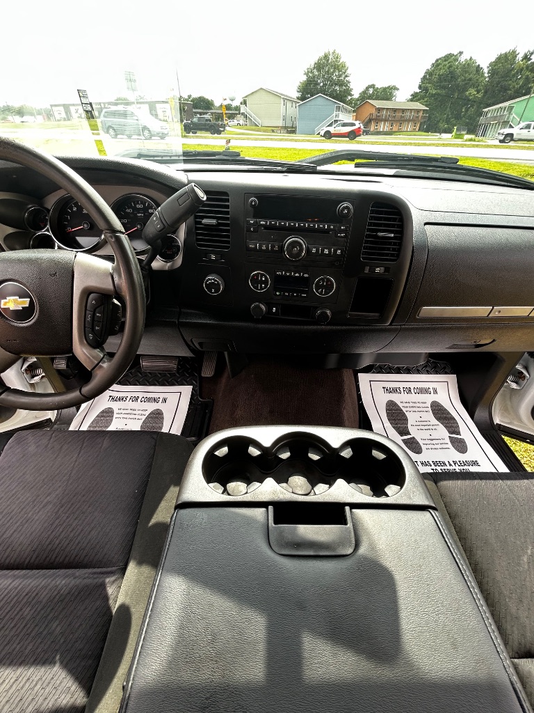 2013 Chevrolet Silverado - $14,900