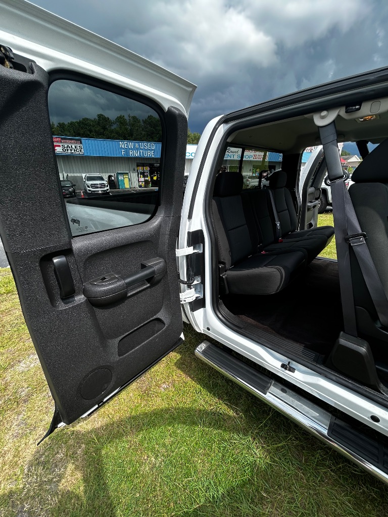 2013 Chevrolet Silverado - $14,900