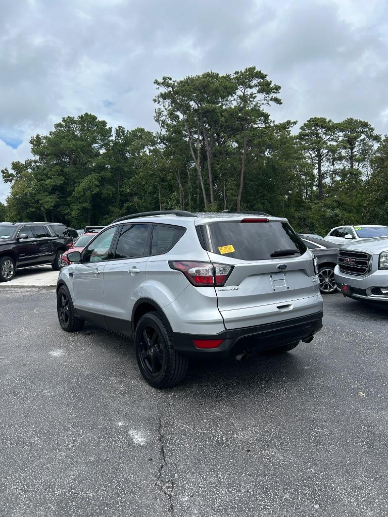 2017 Ford Escape - $8,500