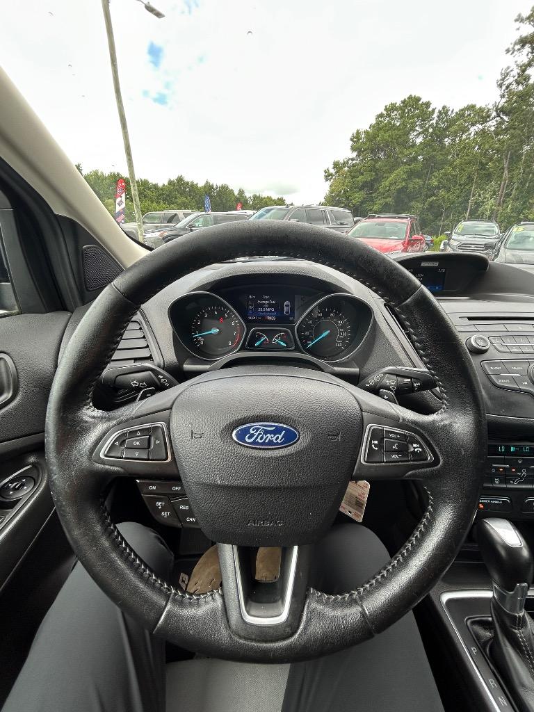 2017 Ford Escape - $8,500