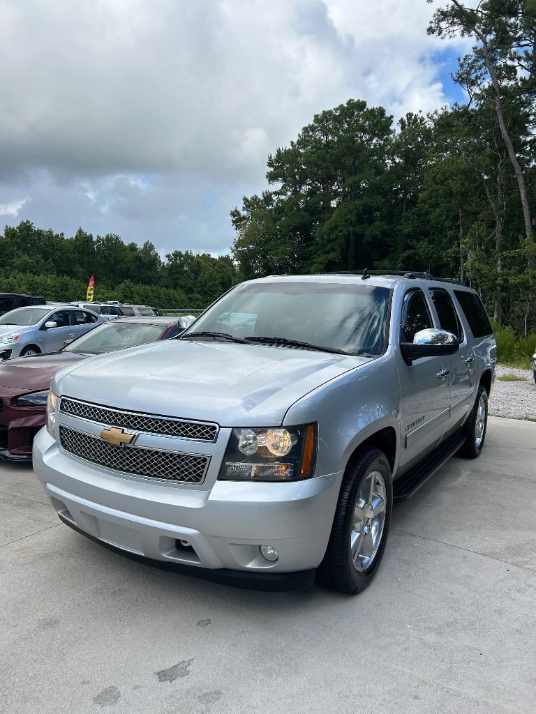 2013 Chevrolet Suburban - $12,900
