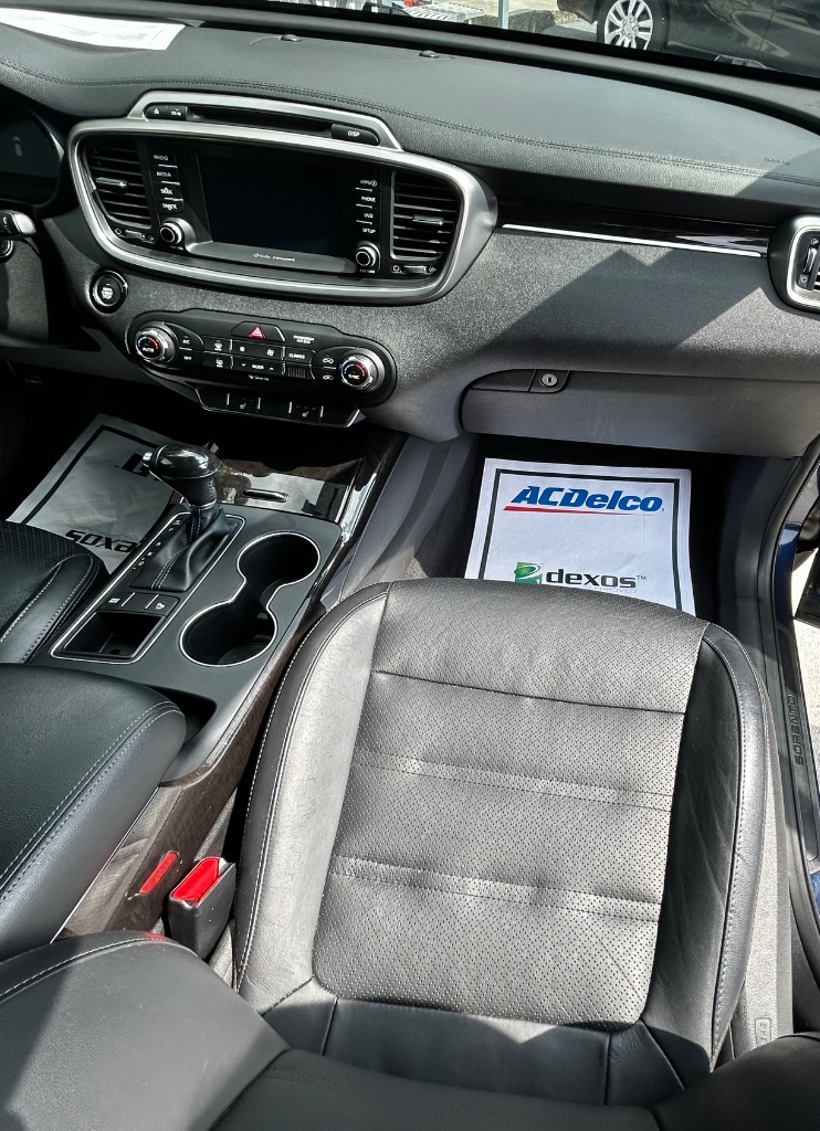 2018 Kia Sorento - $13,900