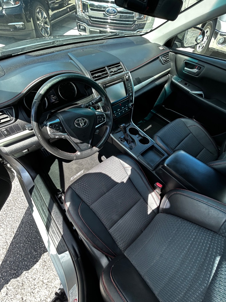 2015 Toyota Camry - $10,900
