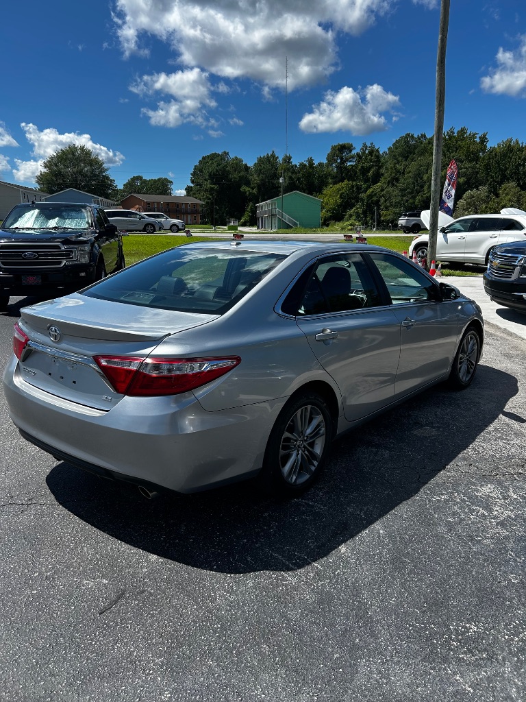 2015 Toyota Camry - $10,900