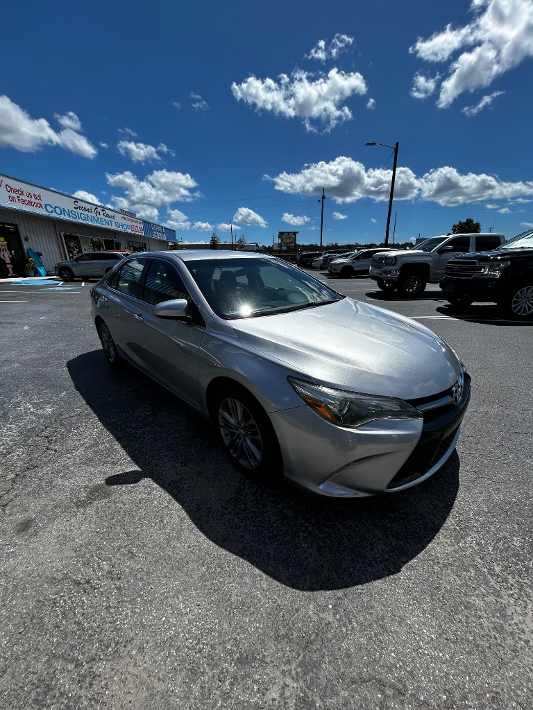 2015 Toyota Camry - $10,900