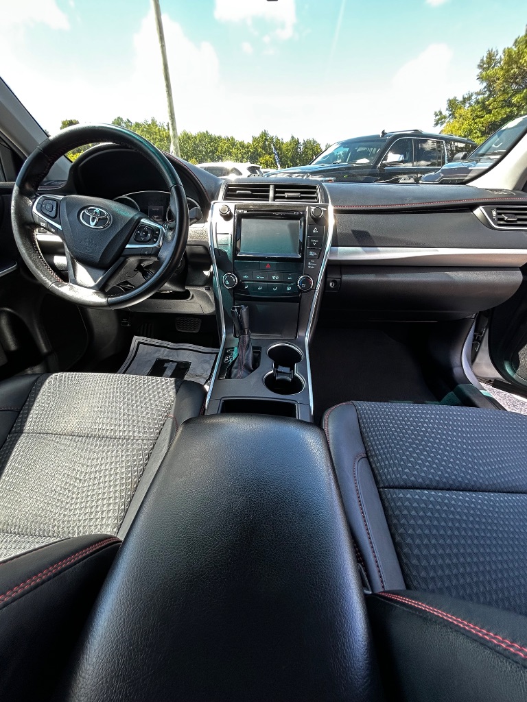 2015 Toyota Camry - $10,900