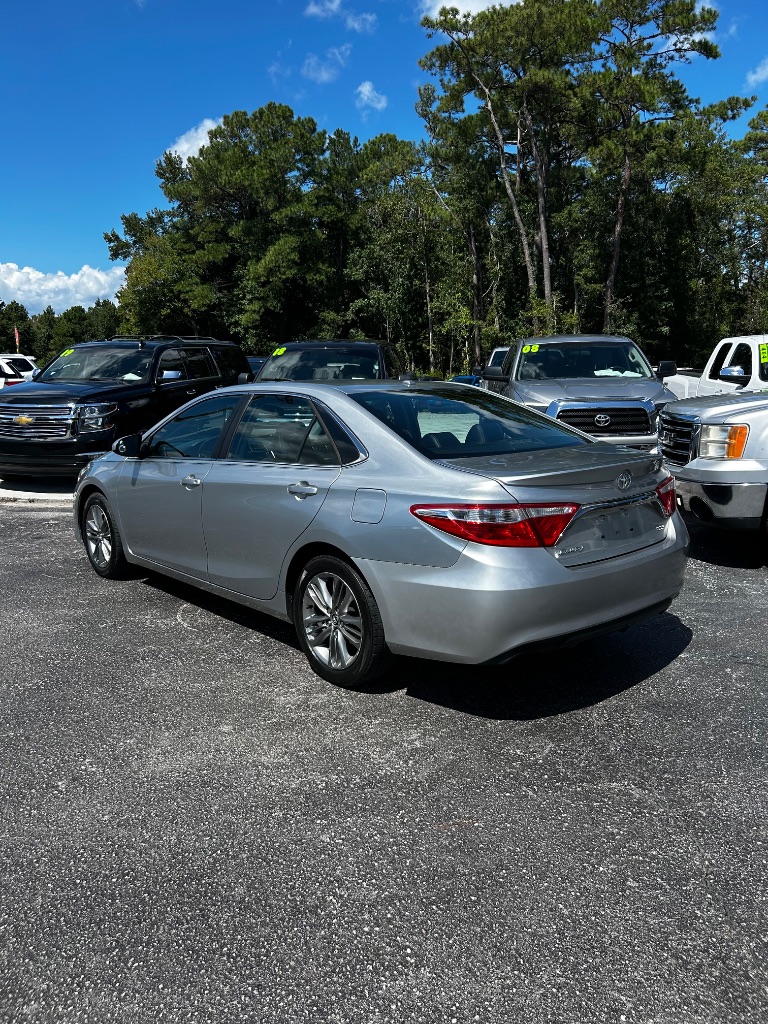 2015 Toyota Camry - $10,900