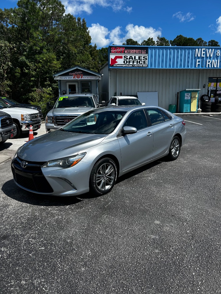2015 Toyota Camry - $10,900