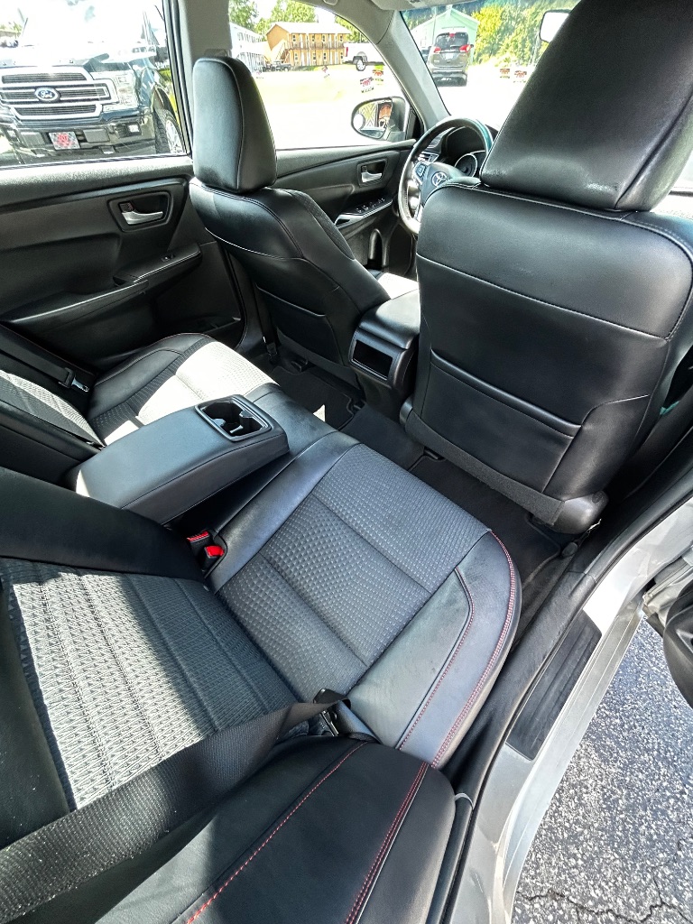 2015 Toyota Camry - $10,900