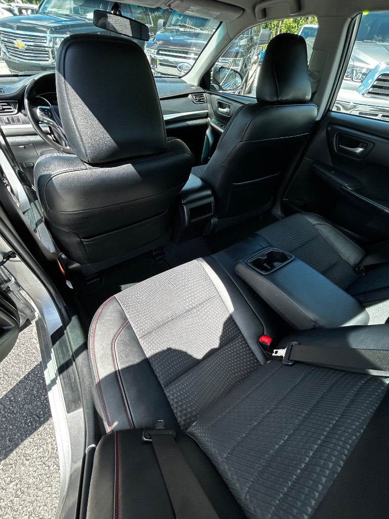 2015 Toyota Camry - $10,900