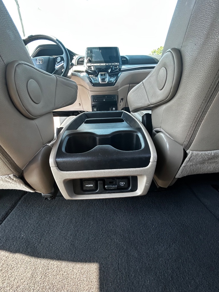 2019 Honda Odyssey - $21,800