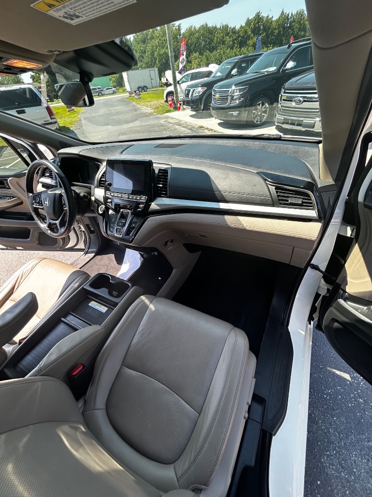2019 Honda Odyssey - $21,800