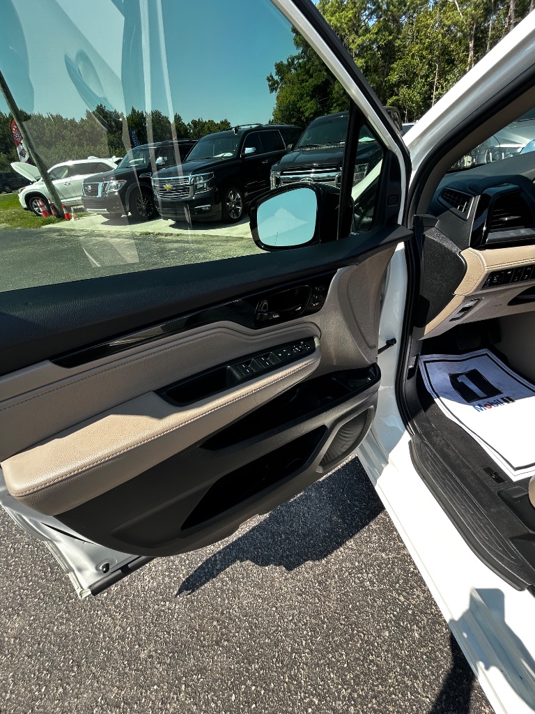 2019 Honda Odyssey - $21,800