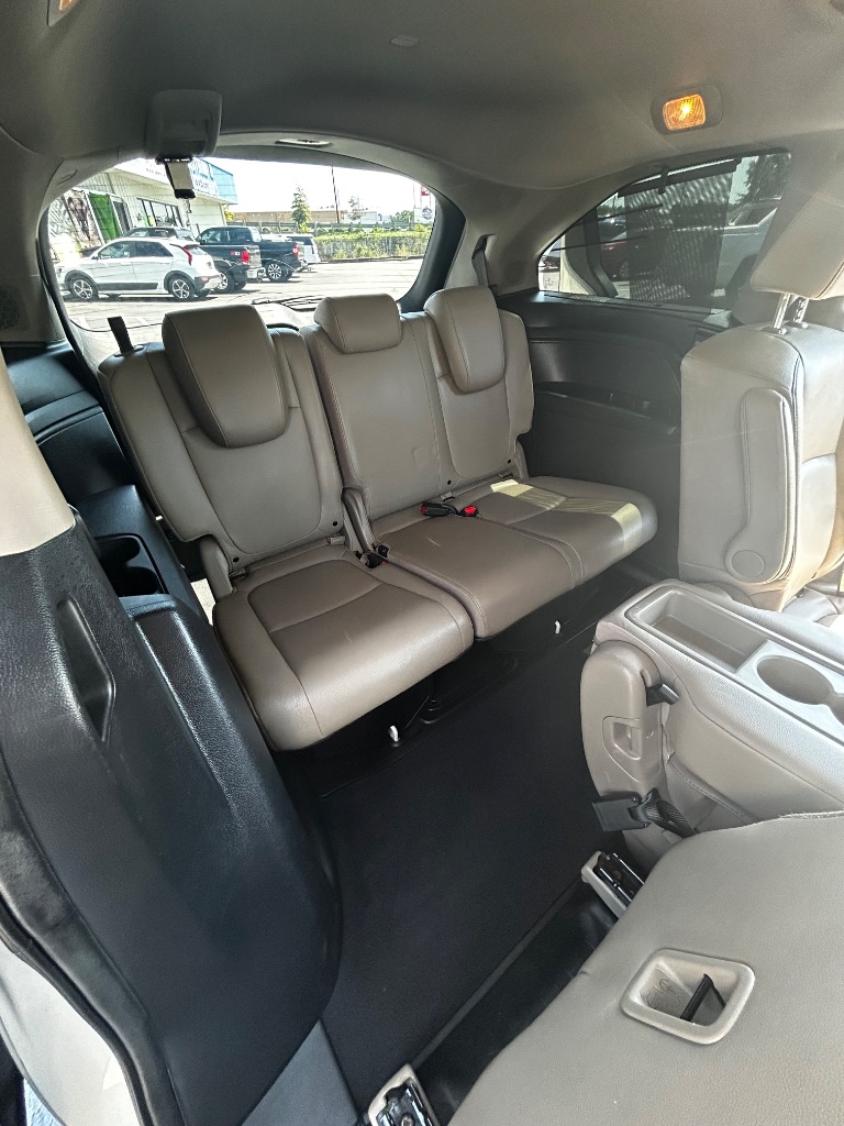 2019 Honda Odyssey - $21,800