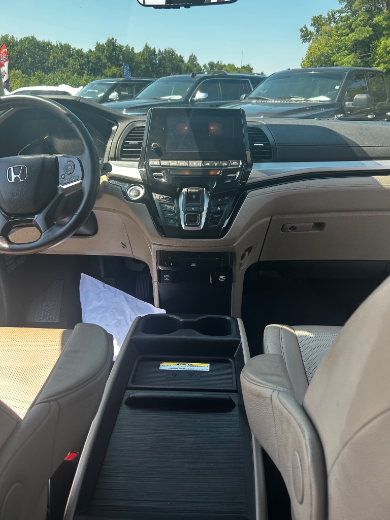 2019 Honda Odyssey - $21,800