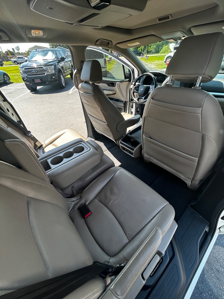 2019 Honda Odyssey - $21,800