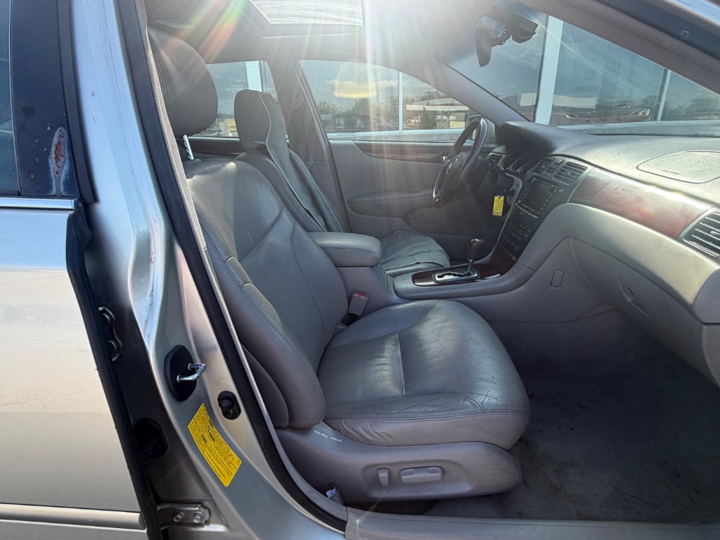 2003 Lexus ES - $5,100