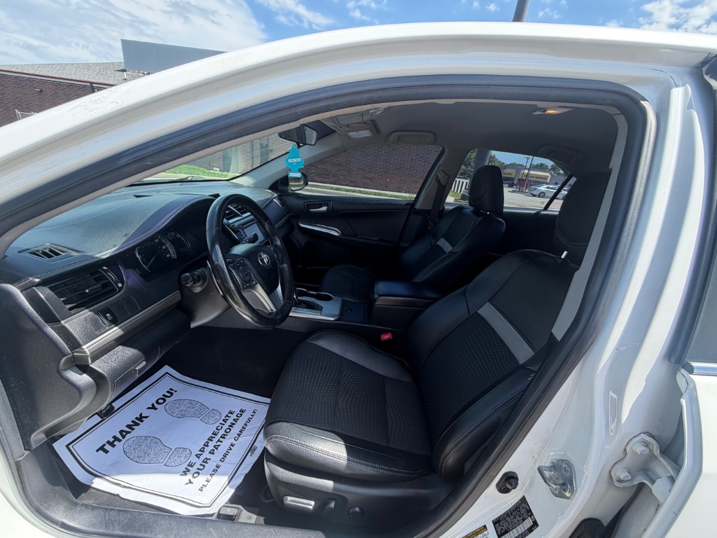 2012 Toyota Camry - $9,000
